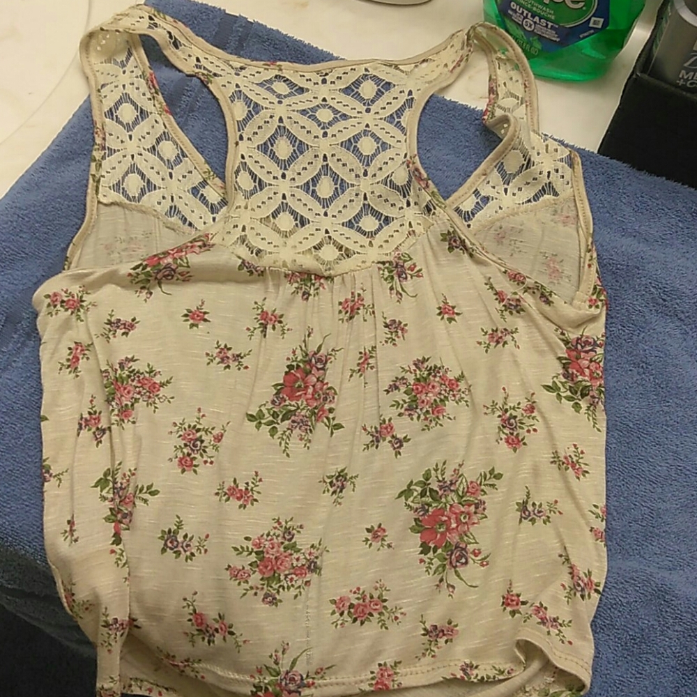 Crop top - Picture 2 of 2